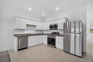 381 Grand Pne Ln, Saint Cloud, FL 34771 - Photo 11