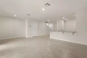 9031 Wildflower Ln, Kissimmee, FL 34747 - Photo 5