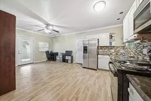 8095 Rose Ave, Orlando, FL 32810 - Photo 45