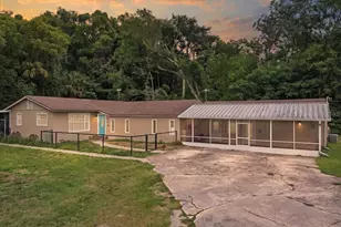 8095 Rose Ave, Orlando, FL 32810 - Photo 1