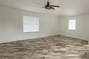 1837 Hollenbeck Dr, Orlando, FL 32806 - Photo 19