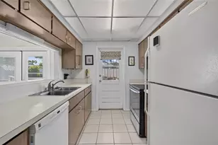 260 E Lauren Ct, Merritt Island, FL 32952 - Photo 11