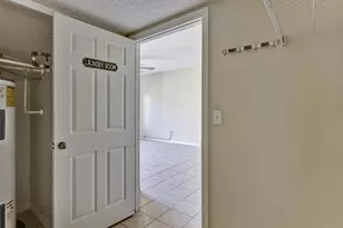 8407 Blue Lagoon Dr, Kissimmee, FL 34747 - Photo 13