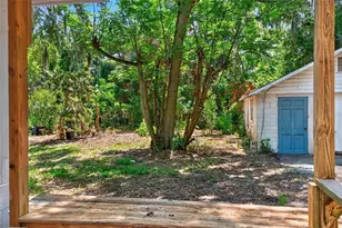 112 N Lake Ave, Leesburg, FL 34748 - Photo 9