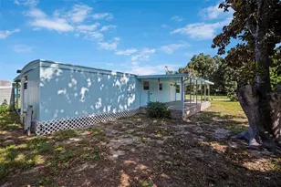 1389 NW 7th Ln, Lake Panasoffkee, FL 33538 - Photo 31