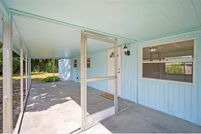 1389 NW 7th Lane, Lake Panasoffkee, FL 33538 - Photo 9
