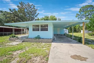 1389 NW 7th Ln, Lake Panasoffkee, FL 33538 - Photo 1