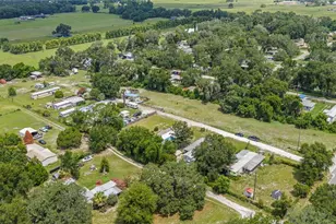 1389 NW 7th Ln, Lake Panasoffkee, FL 33538 - Photo 39