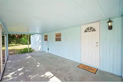 1389 NW 7th Lane, Lake Panasoffkee, FL 33538 - Photo 11