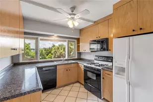 516 Wisteria Rd, Daytona Beach, FL 32118 - Photo 11