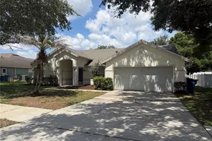 878 High Pointe Cir, Minneola, FL 34715 - Photo 1
