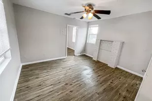 321 W Ianthe St, Tavares, FL 32778 - Photo 5