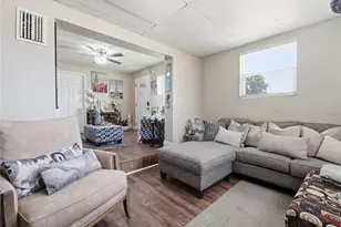 1410 Kozart Ct, Orlando, FL 32811 - Photo 5