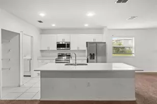 704 Pasteur Ln, Kissimmee, FL 34759 - Photo 21