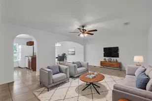 2900 Clarabelle Ct, Kissimmee, FL 34743 - Photo 7