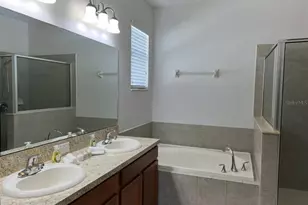 2735 Carrickton Cir, Orlando, FL 32824 - Photo 13