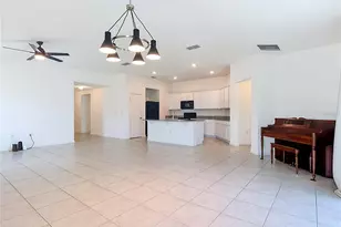 1045 Augustus Dr, Davenport, FL 33896 - Photo 9