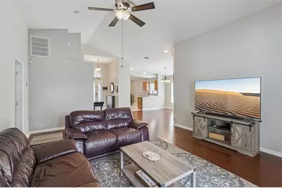 13933 Chalk Hill Place, Riverview, FL 33579 - Photo 9