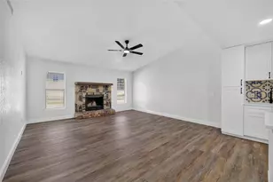 13007 Sydney Rd, Dover, FL 33527 - Photo 11