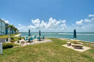 2 Causeway Blvd, Dunedin, FL 34698 - Photo 35