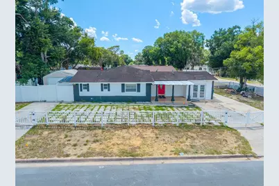 1230 E 1st Avenue, Mount Dora, FL 32757 - Photo 1