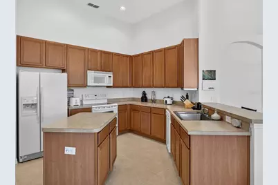2275 Rambling Oaks Way, Kissimmee, FL 34746 - Photo 15