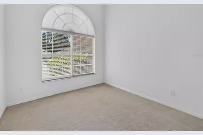 2275 Rambling Oaks Way, Kissimmee, FL 34746 - Photo 9