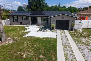 2067 E Barlington Dr, Deltona, FL 32725 - Photo 5