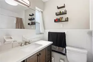 2067 E Barlington Dr, Deltona, FL 32725 - Photo 25