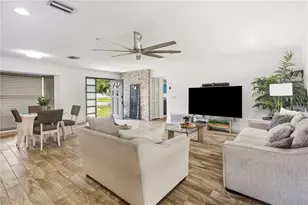 2067 E Barlington Dr, Deltona, FL 32725 - Photo 13