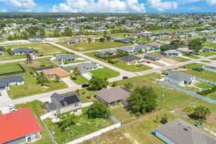 2904 NE 4th Pl, Cape Coral, FL 33909 - Photo 43