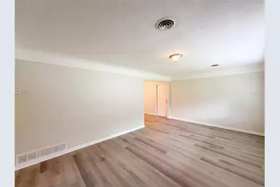 2410 NE 3rd Avenue, Ocala, FL 34470 - Photo 3