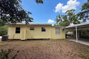 626 S 67th St, Tampa, FL 33619 - Photo 15