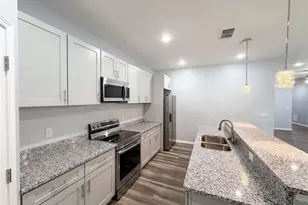 1013 W 11th St, Sanford, FL 32771 - Photo 3
