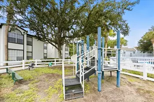 1602 Columbia Arms Cir, Kissimmee, FL 34741 - Photo 13