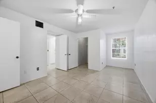 1602 Columbia Arms Cir, Kissimmee, FL 34741 - Photo 5