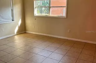 108 Edgewater Dr, Winter Haven, FL 33881 - Photo 3