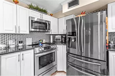 2042 Isabelle Street, Largo, FL 33774 - Photo 11