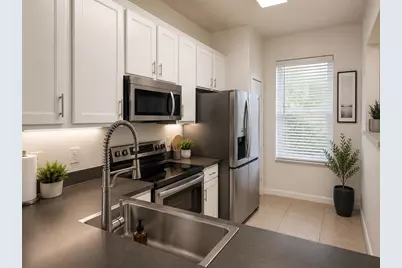 2761 Retreat View Circle, Sanford, FL 32771 - Photo 3