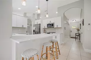 4040 Eagle Feather Dr, Orlando, FL 32829 - Photo 5