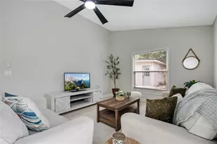 4040 Eagle Feather Dr, Orlando, FL 32829 - Photo 13
