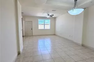 2404 Bella Vista Dr, Davenport, FL 33897 - Photo 17