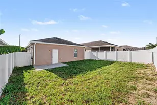 2865 Whispering Trails Dr, Winter Haven, FL 33884 - Photo 15