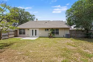 8739 Osage Dr, Tampa, FL 33634 - Photo 15