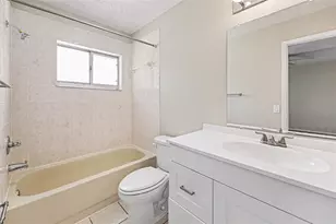 8739 Osage Dr, Tampa, FL 33634 - Photo 9