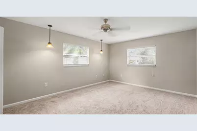 2135 NE 6th Place, Ocala, FL 34470 - Photo 13