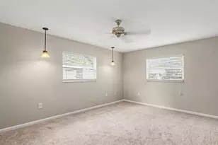 2135 NE 6th Pl, Ocala, FL 34470 - Photo 13