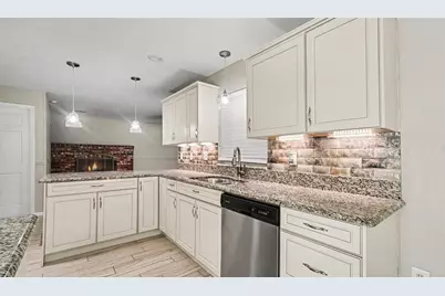 2135 NE 6th Place, Ocala, FL 34470 - Photo 7