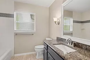 2135 NE 6th Pl, Ocala, FL 34470 - Photo 17