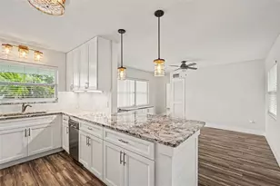 2009 Tarpon Rd, Palmetto, FL 34221 - Photo 5